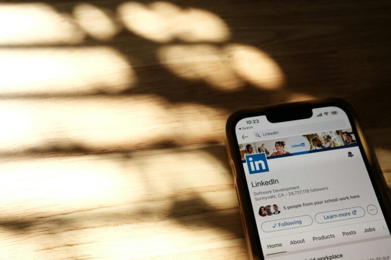 Ungewollte Nachrichten auf LinkedIn blockieren