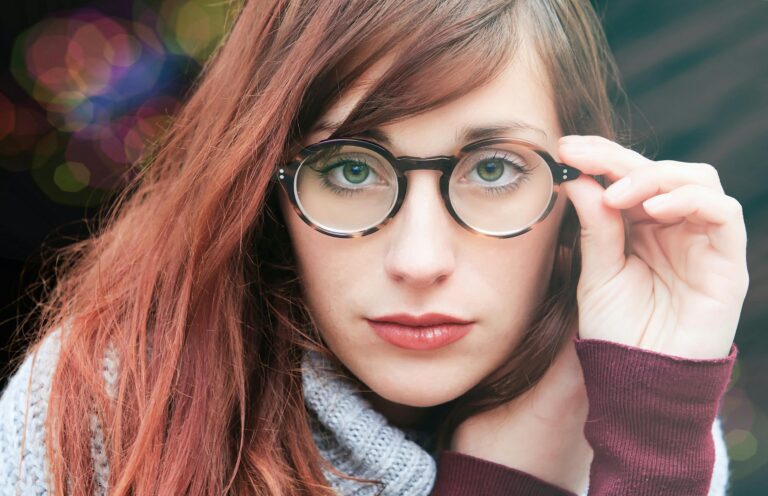 Passende Brille für die Gesichtsform finden – Stilberatung und praktische Tipps