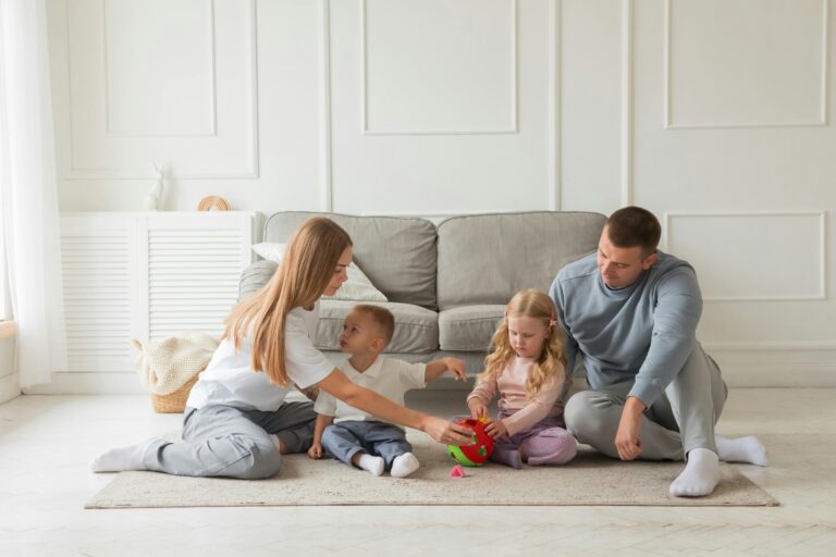 Welche Bodenbeläge eignen sich am besten für Haushalte mit kleinen Kindern?
