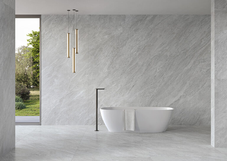 Raffinierte Oberflächen wie Fliesen in Marmoroptik das moderne Wohnen neu definieren