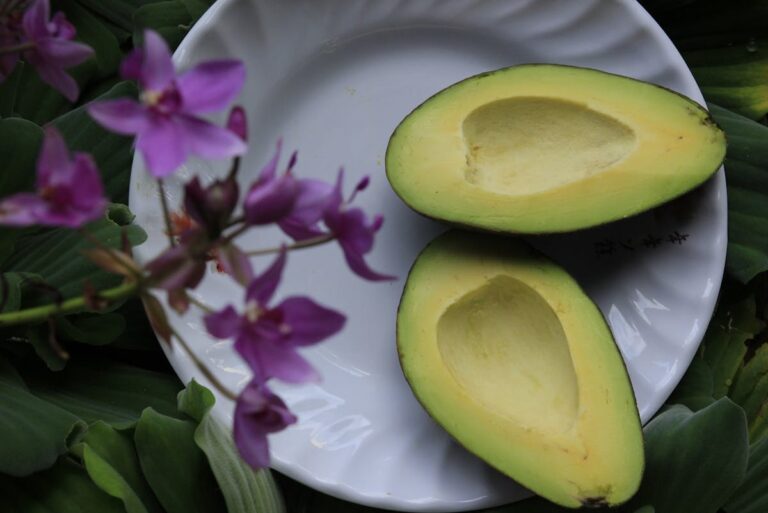 Welche Tricks helfen, um Avocados schnell reif werden zu lassen