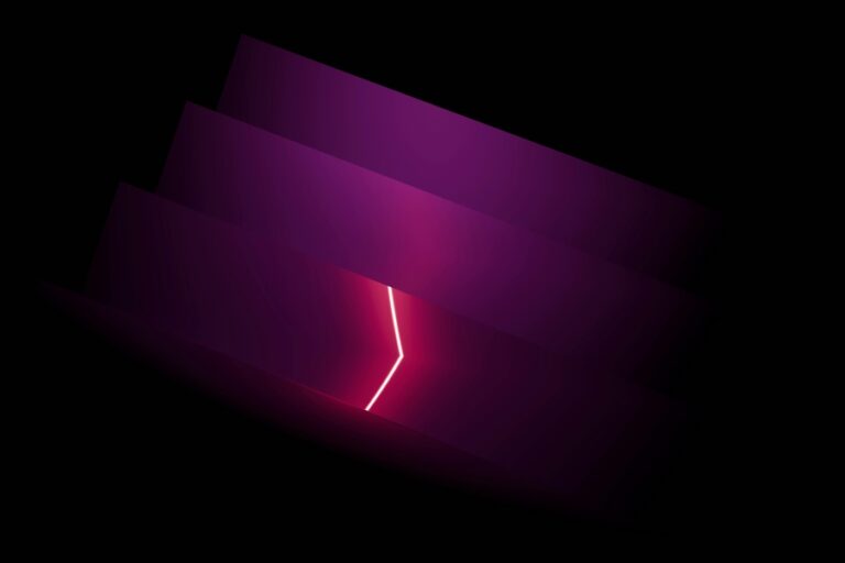 Lautsprecher gibt dumpfen Ton von sich