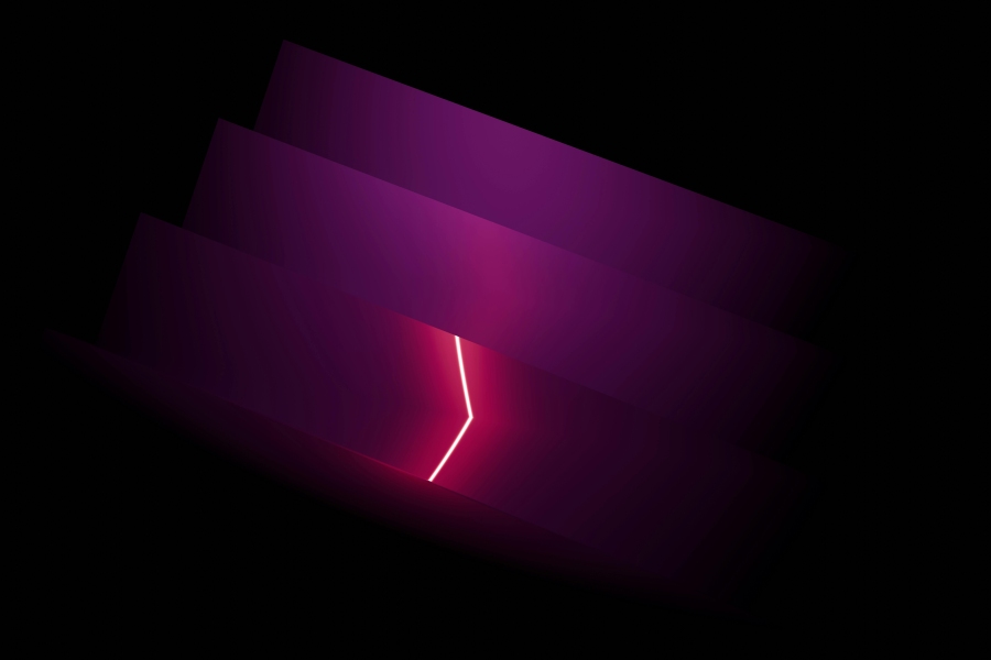 Lautsprecher gibt dumpfen Ton von sich